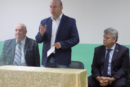 Большие надежды маленькой Каменно-Верховки. Жители небольшого села Каширского района Воронежской области связали свое будущее с КПРФ