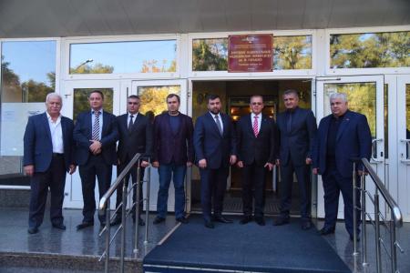 Казбек Тайсаев принял участие в траурных мероприятиях в Донецкой Народной Республике