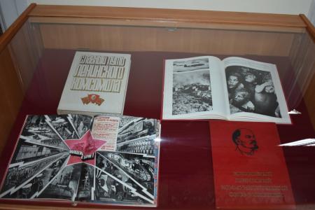 В Туле открылась выставка, посвященная 100-летию Ленинского комсомола
