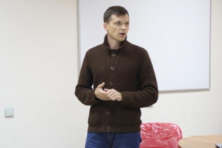 В Новосибирском обкоме КПРФ стартовал шахматный турнир в честь 100-летия ВЛКСМ