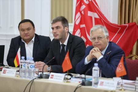 Делегации коммунистических партий, входящих в СКП-КПСС, приняли участие в Политисполкоме ЦС СКП-КПСС и торжественном Пленуме ЦК ПКРМ