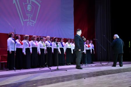 "Мы сильны нашей верною дружбой". В Москве прошел праздничный концерт, посвященный 100-летию Ленинского комсомола