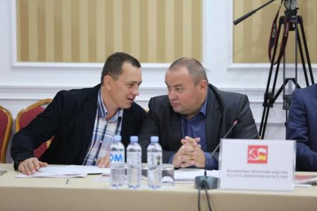 Делегации коммунистических партий, входящих в СКП-КПСС, приняли участие в Политисполкоме ЦС СКП-КПСС и торжественном Пленуме ЦК ПКРМ