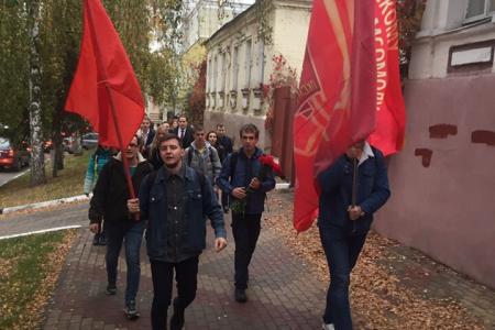 Белгород. Цветы Вождю мирового пролетариата