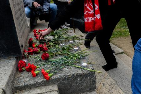 Преступление без срока давности: Новосибирцы почтили память защитников Советской власти