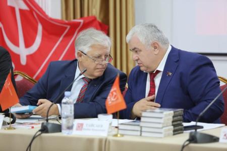Делегации коммунистических партий, входящих в СКП-КПСС, приняли участие в Политисполкоме ЦС СКП-КПСС и торжественном Пленуме ЦК ПКРМ