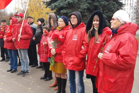 Республика Мордовия. В Саранске заложена березовая аллея имени Ленинского комсомола