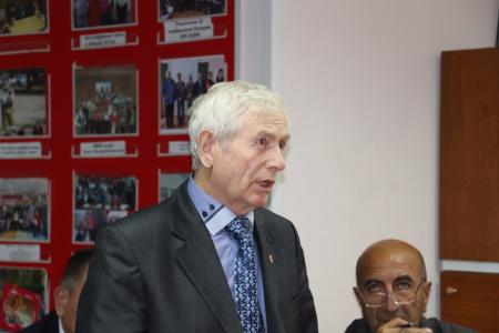 Республика Хакасия. Юрий Афонин и Валентин Коновалов встретились с жителями Черемушек и республиканским партактивом 