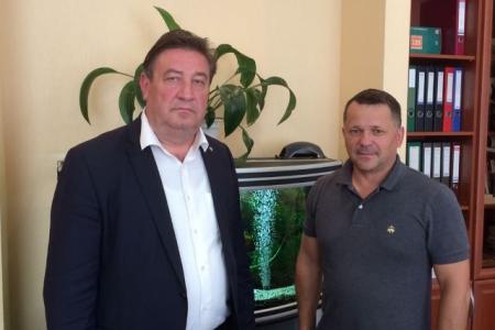 Лидер ставропольских коммунистов Виктор Гончаров: "Сохранившие советские традиции хозяйства в аграрном секторе и сейчас дают высокий результат!"
