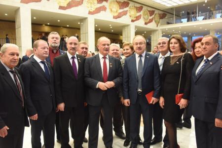 В Государственном Кремлевском дворце состоялся праздничный концерт, посвященный 100-летию Ленинского Комсомола