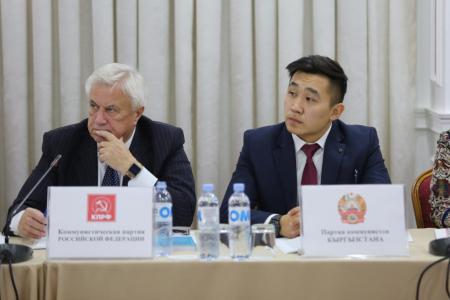 Делегации коммунистических партий, входящих в СКП-КПСС, приняли участие в Политисполкоме ЦС СКП-КПСС и торжественном Пленуме ЦК ПКРМ
