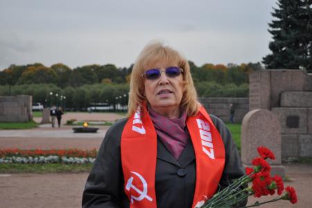 Вспомним героев поименно! Возложение цветов и полицейский произвол в городе на Неве