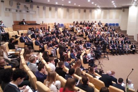 На международной арене Россию поддерживают левые силы