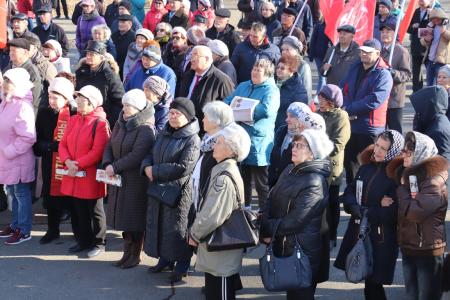Республика Хакасия. 100 лет ВЛКСМ в Абакане: славный праздник с неприятным осадком