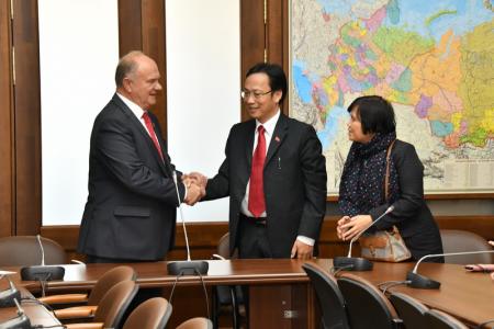 Г.А. Зюганов и Д.Г. Новиков провели встречу с представителями Компартии Вьетнама