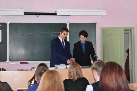 В Белгородской области продолжается цикл уроков, посвященных 100-летию Ленинского Комсомола