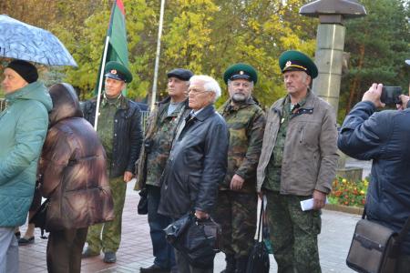 В Калуге прошел митинг в память о защитниках Советской Конституции