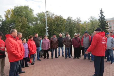 Тамбовская область. Убийце – памятный центр. Гражданам – нищету
