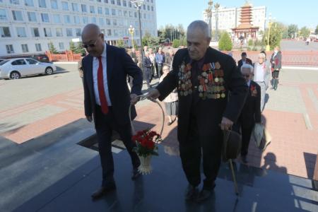 В Калмыкии коммунисты провели ряд мероприятий, посвященных юбилею Комсомола