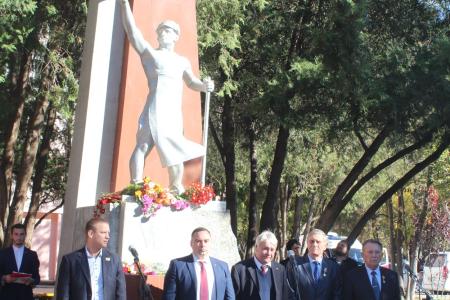 Крымчане отмечают 100-летие Ленинского комсомола