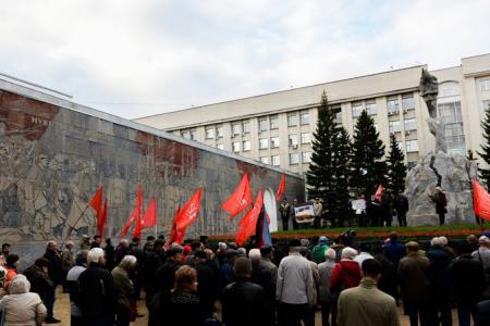 Преступление без срока давности: Новосибирцы почтили память защитников Советской власти