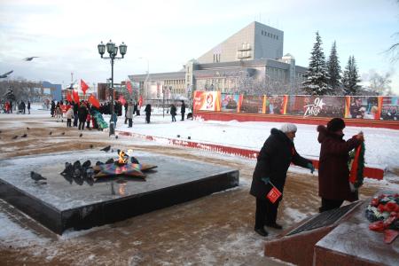 Ненецкий АО. В Нарьян-мире прошел митинг в честь 101-летия Октябрьской Революции