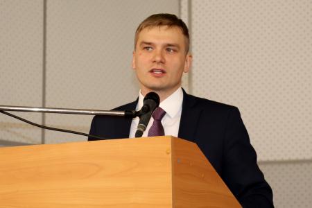 Победа будет за нами! В Абакане состоялась массовая встреча кандидата на пост главы Хакасии Валентина Коновалова с избирателями