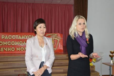 Коммунисты Калмыкии провели встречу ветеранов спорта со студентами педколледжа