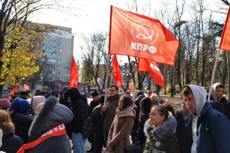Лидер ставропольских коммунистов Виктор Гончаров: Годовщина Октября - достойный повод для активизации нашей борьбы за возрождение России!
