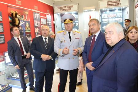 Северная Осетия. Казбек Тайсаев принял участие в торжественном открытии Мемориала солдатам правопорядка, погибшим при исполнении служебного долга