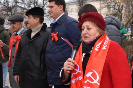 В Туле прошел митинг в честь 101-й годовщины Великого Октября