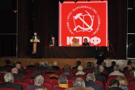 Санкт-Петербург. Депутаты-коммунисты отчитались о своей работе на встрече с избирателями