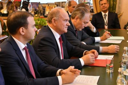 Г.А. Зюганов встретился с Председателем Госсовета и Совета Министров Кубы Мигелем Диас-Канелем Бермудесом