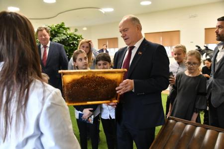Г.А. Зюганов: Я уверен, что народные предприятия будут гордостью нашей державы