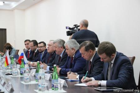 Казбек Тайсаев принял участие во встрече с Президентом РЮО, а также  в совместном заседании комитетов парламента Южной Осетии и Госдумы РФ