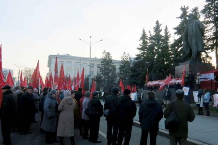 В Чувашии прошли митинги, посвящённые очередной годовщине Великого Октября