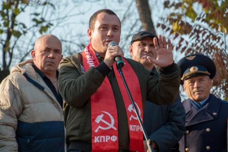 Краснодарский край. Коммунисты и беспартийные сторонники социализма отметили день Великого Октября митингами и автопробегами
