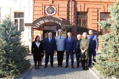 Северная Осетия. Казбек Тайсаев принял участие в торжественном открытии Мемориала солдатам правопорядка, погибшим при исполнении служебного долга