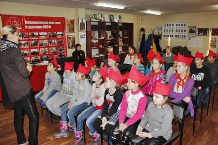 Татарстан. Нижнекамский городской комитет КПРФ продолжает декаду, посвящённую 100-летию Ленинского Комсомола
