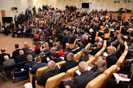 Коммунисты в Госдуме провели круглый стол о государственном стратегическом планировании