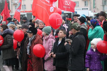 101-я годовщина Великого Октября в Пскове