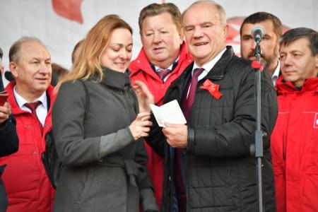С нами Ленин и Сталин!