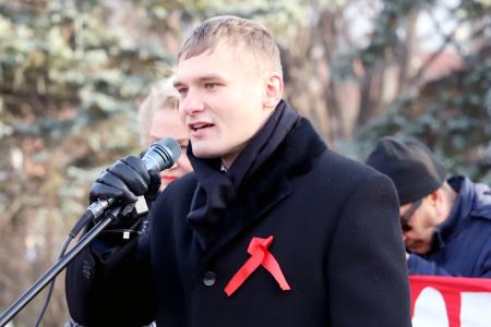 Хакасия. Провокаторы пытались сорвать праздничный митинг в Абакане 
