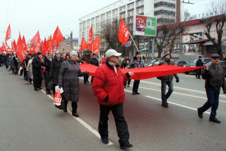 Ивановские коммунисты отметили 101–ю годовщину Великого Октября демонстрацией и митингом