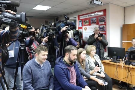 Юрий Афонин и Валентин Коновалов провели в Абакане пресс-конференцию по предварительным итогам голосования на выборах главы Хакасии