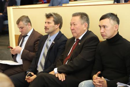 Хакасия. Ю.В. Афонин и В.О. Коновалов встретились с депутатами-коммунистами республики
