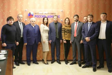 Казбек Тайсаев принял участие в церемонии вступления в должность Главы ДНР Дениса Пушилина и Главы ЛНР Леонида Пасечника