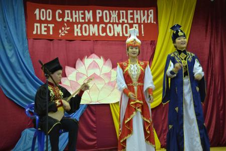 В Республике Калмыкия продолжаются праздничные мероприятия, посвященные 100-летию Ленинского Комсомола