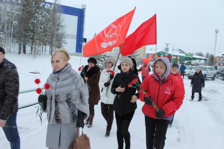 Ямало-Ненецкий автономный округ. В Ноябрьске состоялся автопробег, посвященный 100-летию ВЛКСМ
