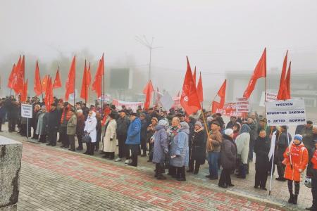 Коммунисты Орла отметили 101-ю годовщину Великой Октябрьской социалистической революции